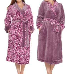 Plush Reversible Rose Robe
